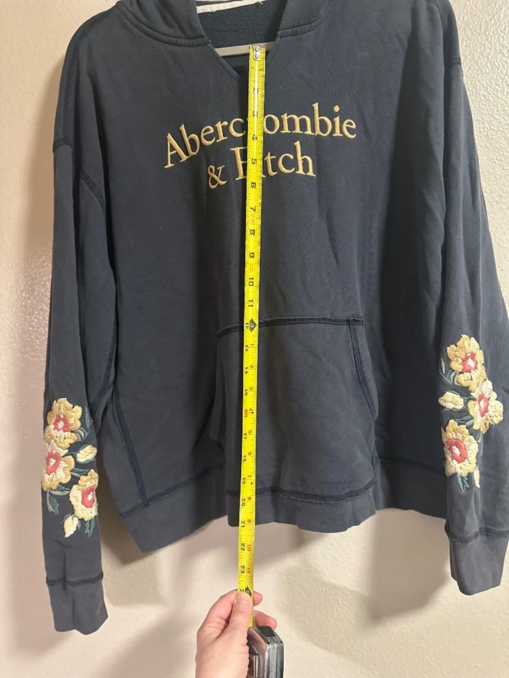 Abercrombie & Fitch Floral Embroidered Hoodie โ Navy Blue โ Pullover Sweatshirt - Picture 2 of 6